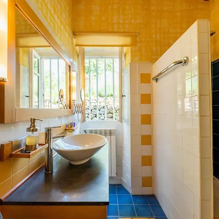 Guest house Domaine De Chanteperdrix Rosieres (Ardeche)